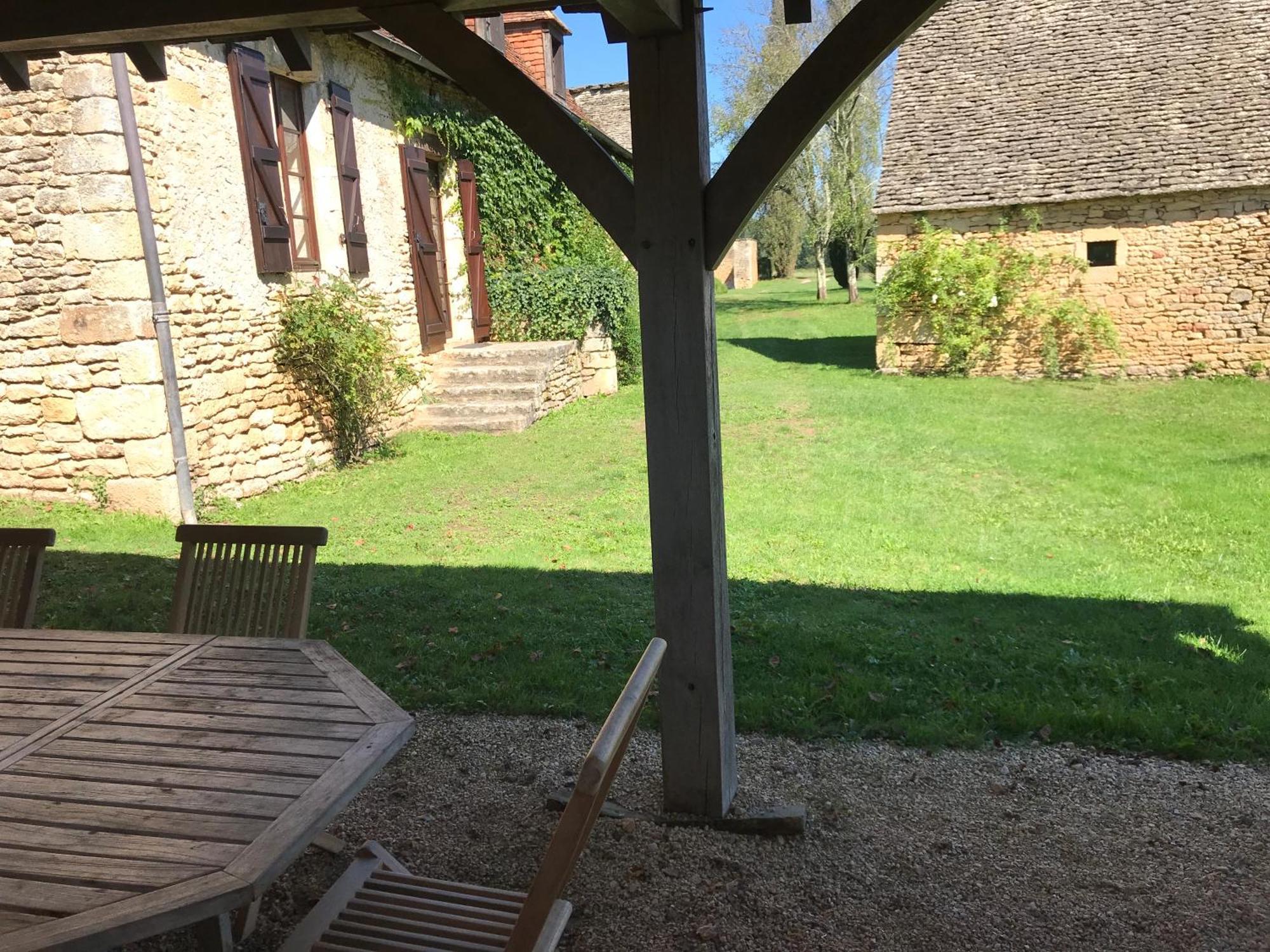 Вилла Hameau De La Vidalie Thonac Экстерьер фото